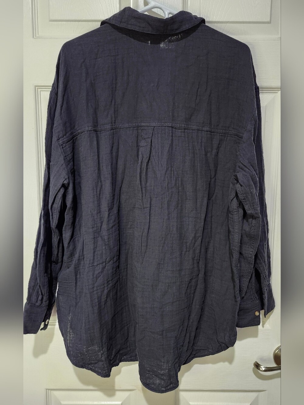 H&M Women's NWT Black Button-Down Shirt Size XL - Picture 8 of 8